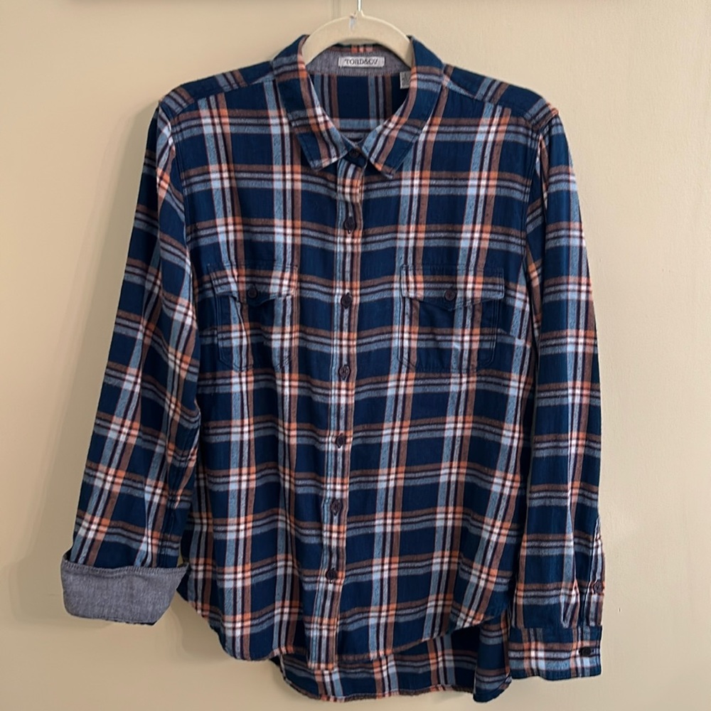 Toad & Co. Women’s Large flannel. Worn a couple times.